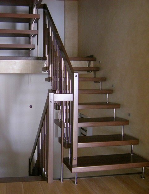 Больцевая лестница фабрики Kenngott 